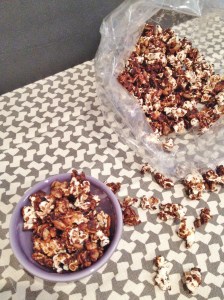 Vegan Pumpkin Caramel Popcorn