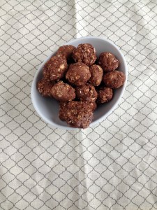 Vegan, Gluten-Free, and Sugar-Free No-Bake Brownie Protein Bites