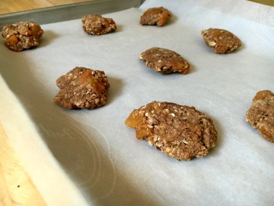 Vegan and Gluten-Free Walnut Butter Oatmeal Apricot Cookies
