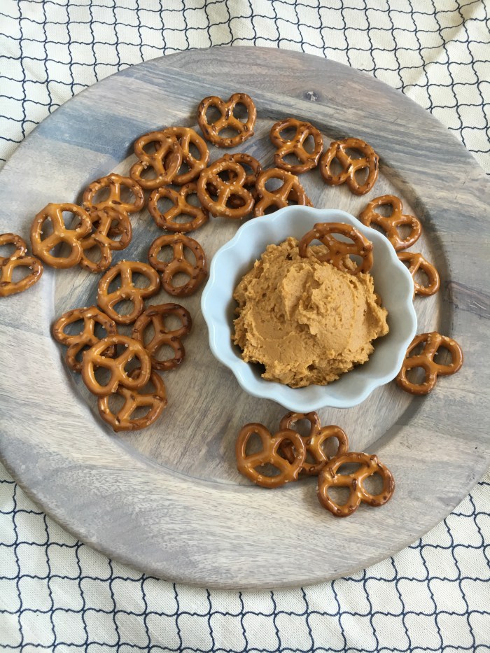 Perfect for #Fall Snacking - Vegan and Gluten-free Savory Pumpkin Hummus